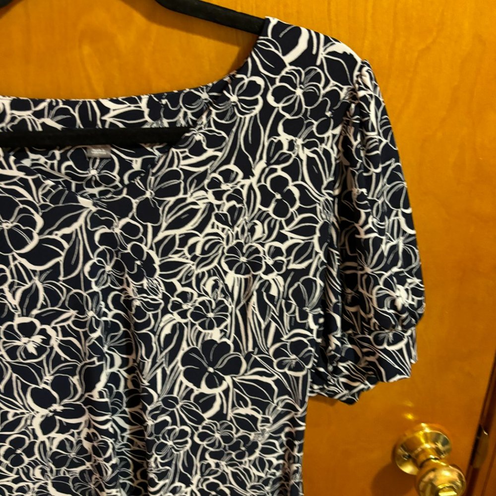 Women's Tommy Hilfiger Navy Blue and White Dress, Size 10 - Picture 5 of 14